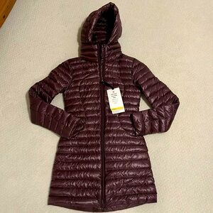 NWT LULULEMON PACK IT DOWN LONG JACKET, Size 2, Bordeaux